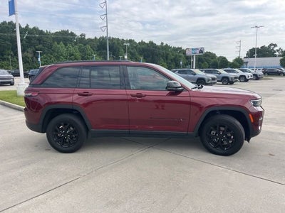 2025 Jeep Grand Cherokee Altitude