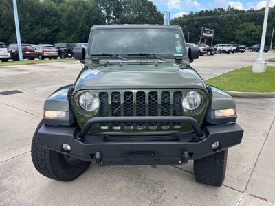 2022 Jeep Gladiator Sport S