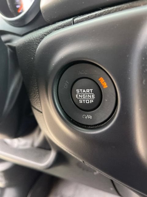 2022 Jeep Gladiator Sport S