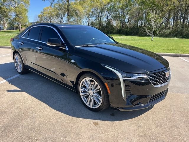 2023 Cadillac CT4 Premium Luxury