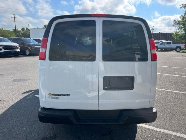 2026 Chevrolet Express Passenger LS