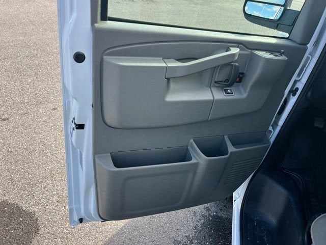 2026 Chevrolet Express Passenger LS