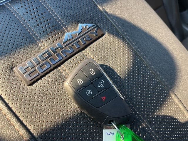 2025 Chevrolet Silverado 3500 HD High Country DRW