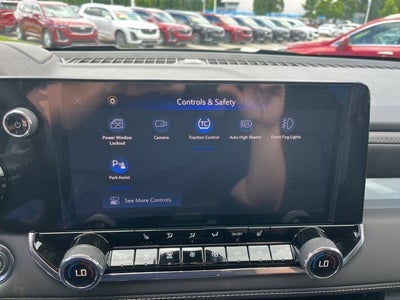 2025 Chevrolet Colorado WT/LT