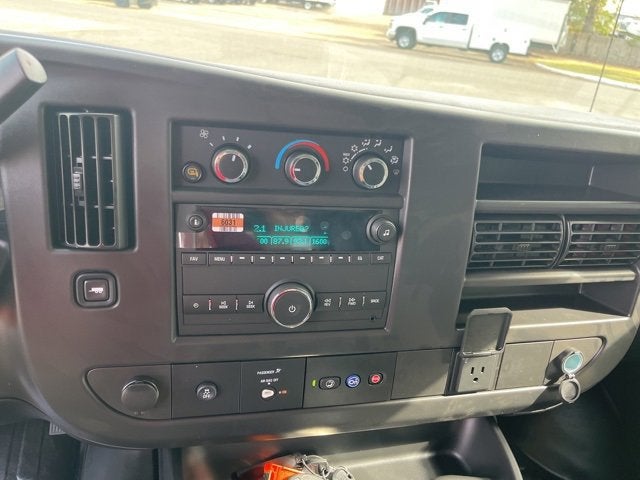 2025 Chevrolet Express Cargo 2500 WT