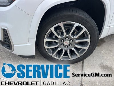 2022 GMC Acadia Denali