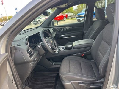 2024 Chevrolet Traverse LS