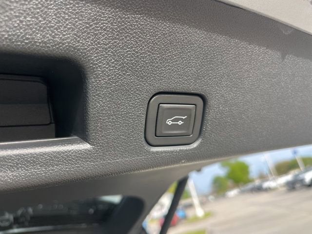 2024 Chevrolet Traverse LS