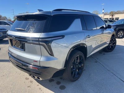 2025 Chevrolet Traverse RS