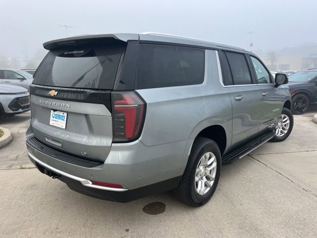2025 Chevrolet Suburban LT
