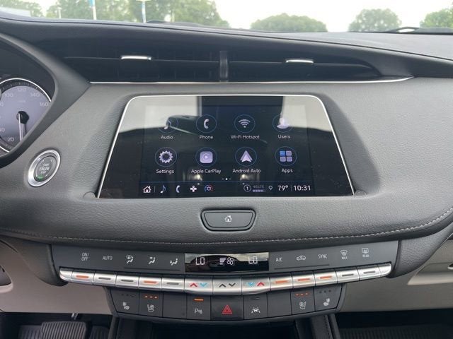 2023 Cadillac XT4 Premium Luxury