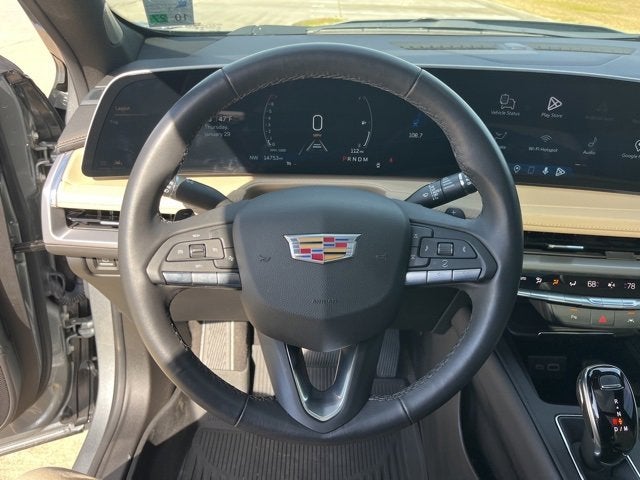 2024 Cadillac XT4 Premium Luxury