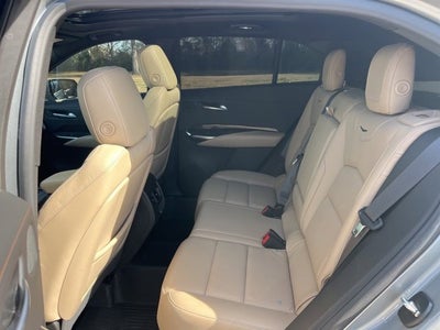 2024 Cadillac XT4 Premium Luxury