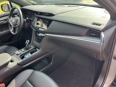 2023 Cadillac XT5 Luxury