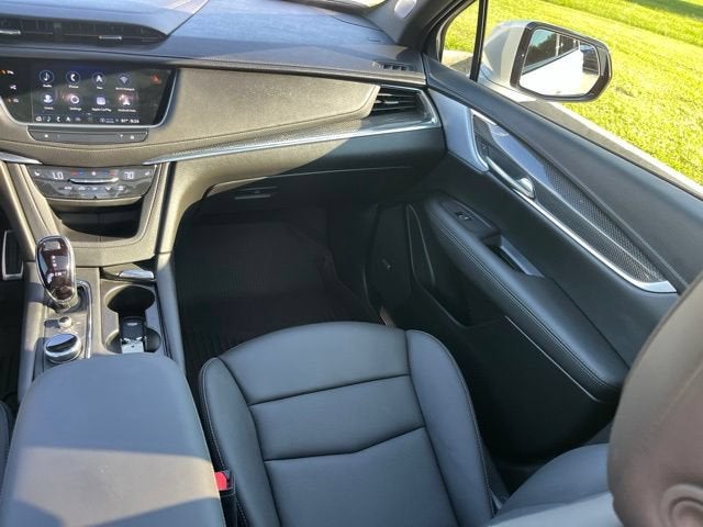 2025 Cadillac XT5 Sport