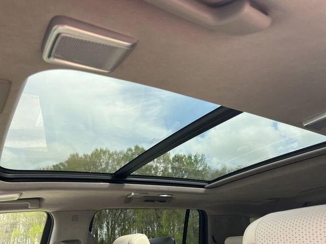 2023 Cadillac Escalade ESV Premium Luxury Platinum