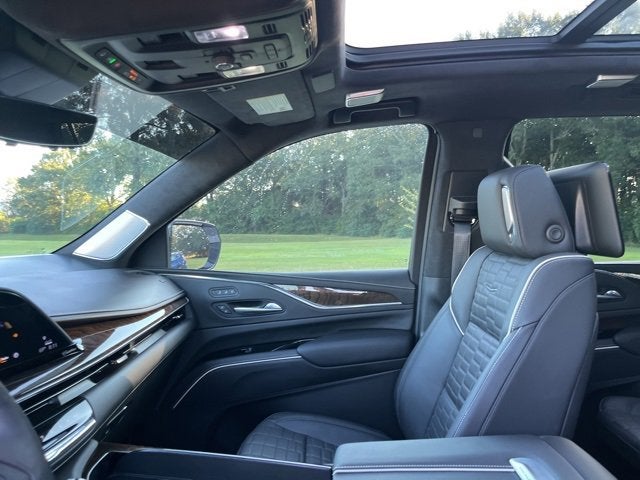 2024 Cadillac Escalade Sport Platinum