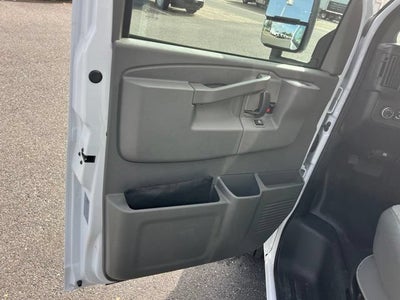 2026 Chevrolet Express Cutaway 3500 1WT