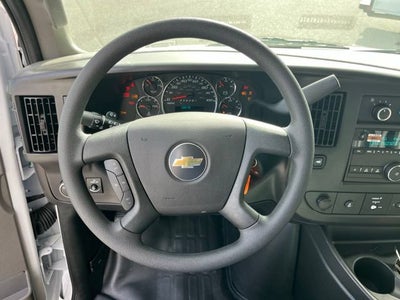 2026 Chevrolet Express Cutaway 3500 1WT