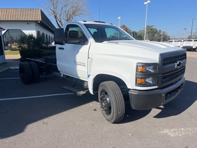 2024 Chevrolet Silverado 5500 HD Work Truck