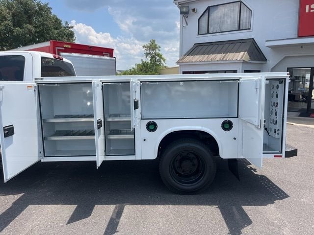 2024 Chevrolet Silverado 5500 HD Work Truck