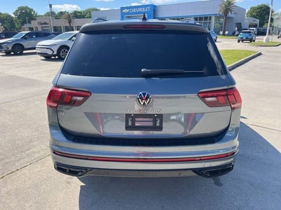 2023 Volkswagen Tiguan SE R-Line Black