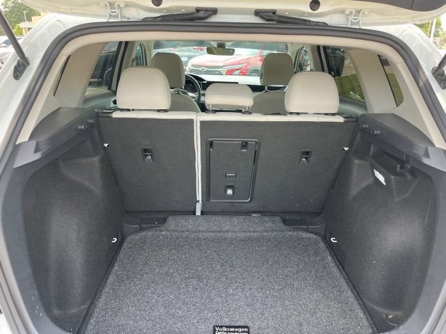 2025 Volkswagen Taos SE