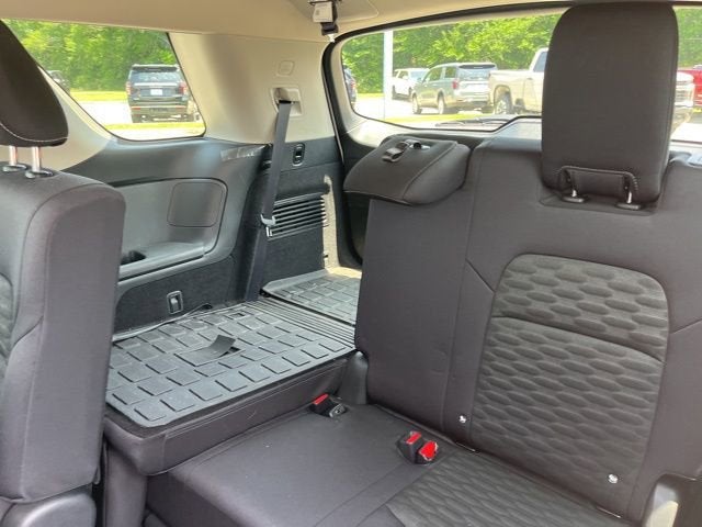 2024 Nissan Pathfinder S