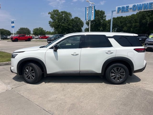 2024 Nissan Pathfinder S