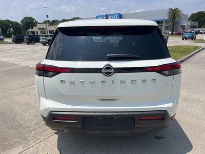 2024 Nissan Pathfinder S