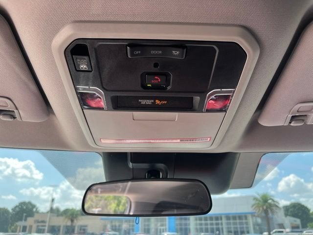2023 Toyota Tundra 4WD SR5