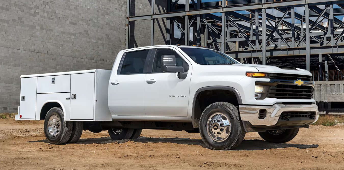 Side profile view of a Silverado HD Chassis Cab